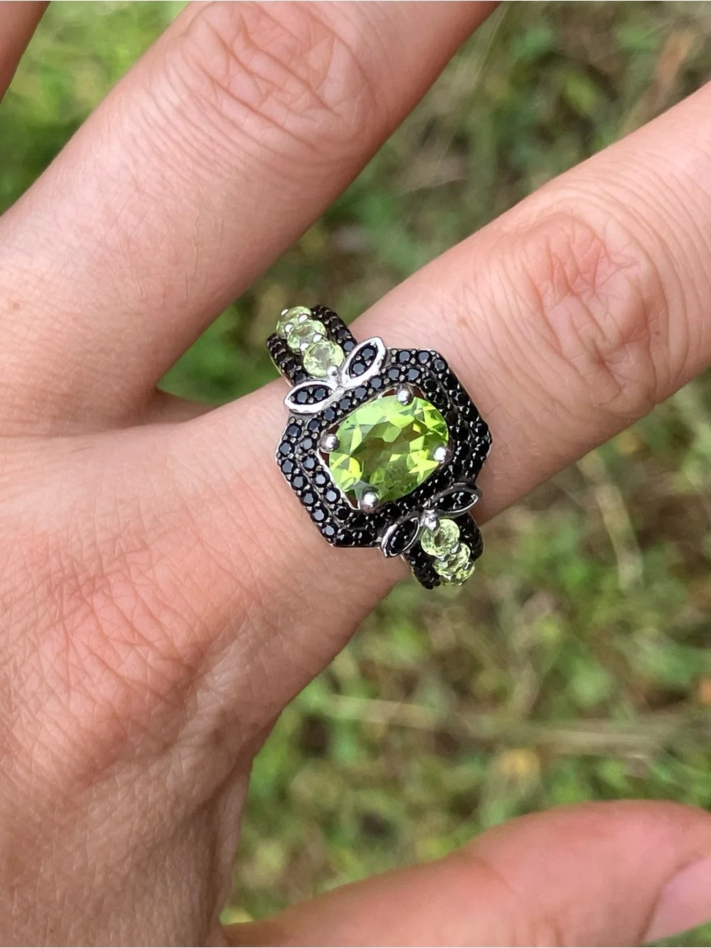 Natural Peridot Black Spinel Sterling Silver Ring Size 10